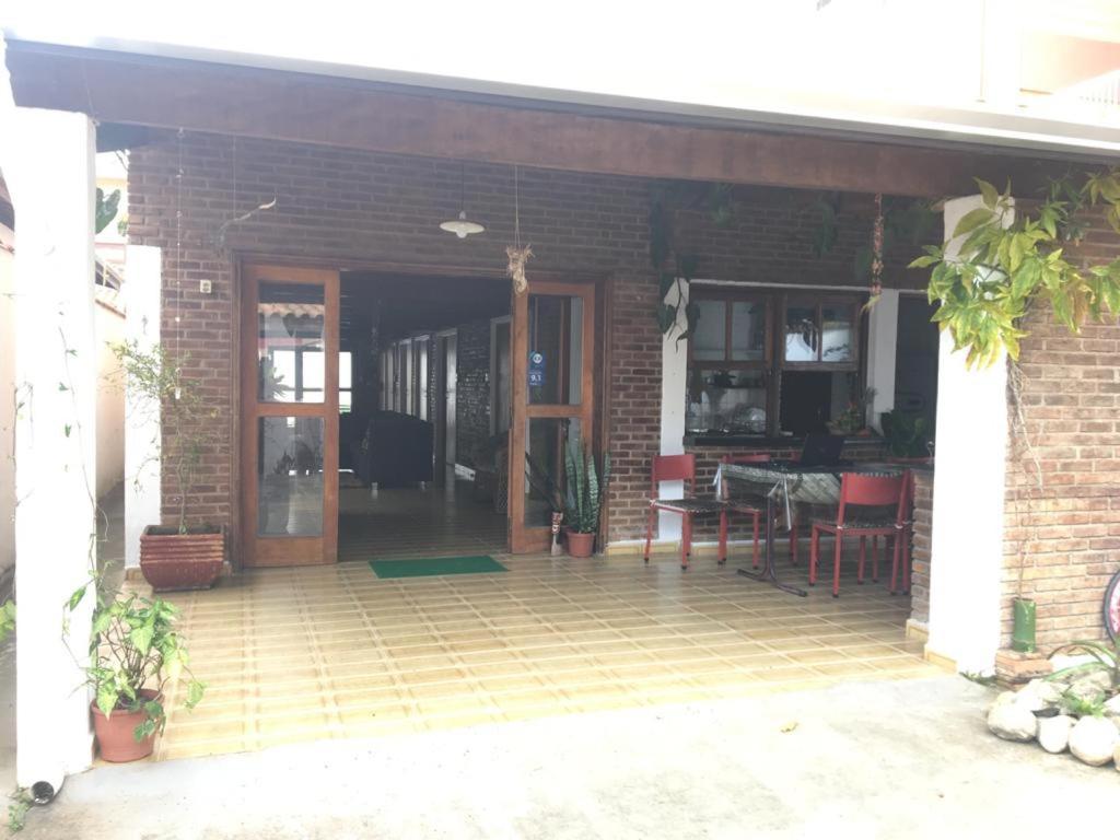 Efferus Hostel Убатуба Екстериор снимка